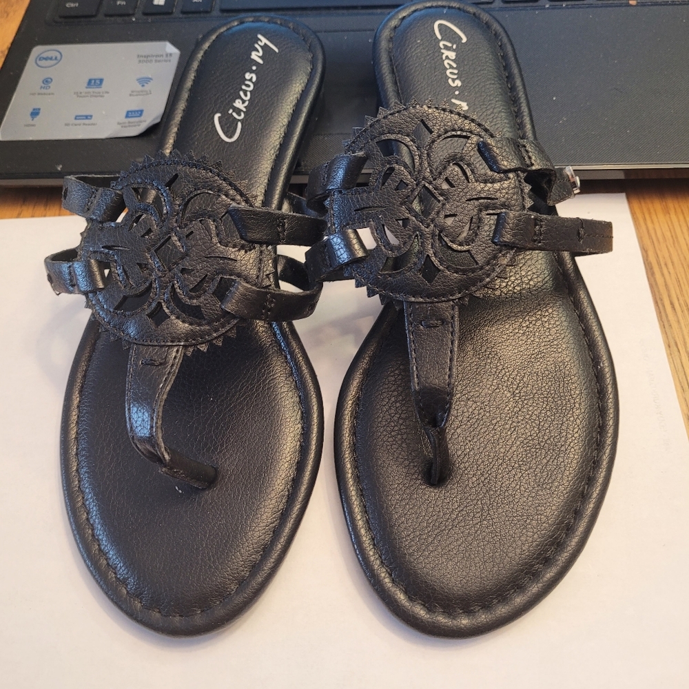 Ladies flat Sandals